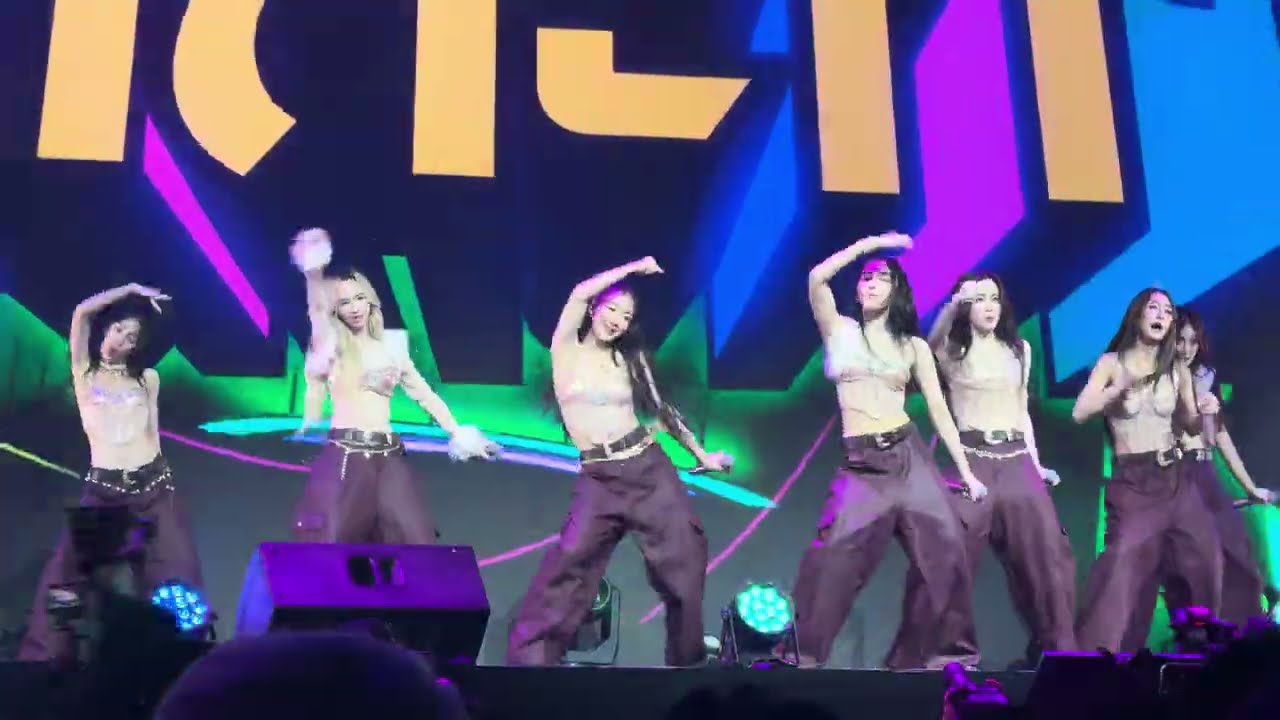 4EVE - เปิ๊ดสะก๊าด [4EVE 5th Anniversary Party]