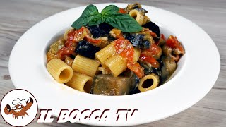 670 - Pasta con le melanzane...solo il piatto ci rimane (primo piatto facile veloce ed economico)