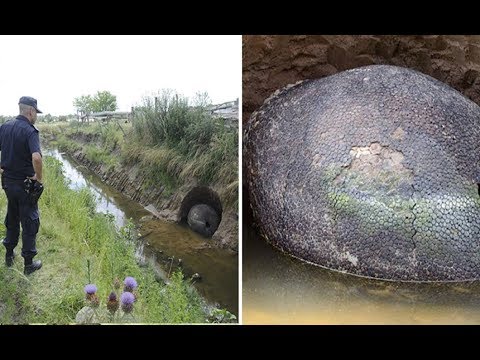 Vídeo: O Fazendeiro Pensou Ter Encontrado Um Ovo De Dinossauro, Mas Acabou Sendo Muito Pior! - Visão Alternativa