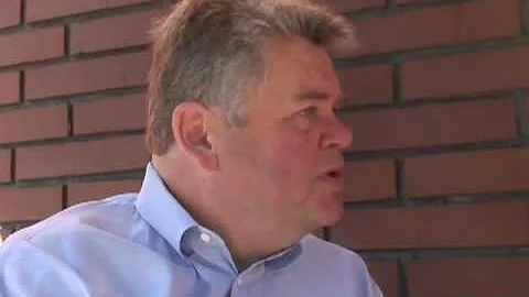 Seattle Mayor Greg Nickels answers claim of inauthenticity