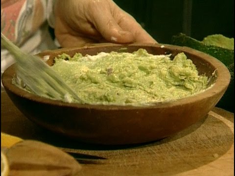 סלט אבוקדו | סלט אבוקדו עם ביצים | סלט אבוקדו ביתי | סלט אבוקדו פשוט