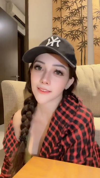 TikTok Viral 2025 🔥 Cewek Joget FYP Remix Full Bass 111 #DJTiktok #FYP #RemixViral Dinadini19