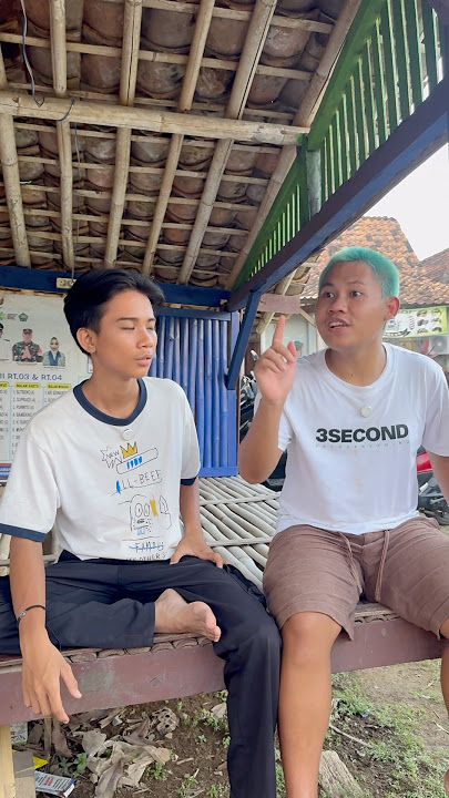 Kalian waktu bocil pernah ngeledekin gini jga ga,ada orang gila lewat diledekin #shorts #lucu #kocak