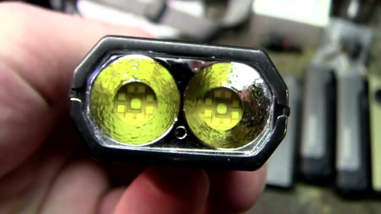 Nitecore EDC29 Flashlight Review and Battery Test