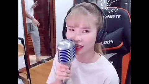 Kelvin Khánh “đứng hình” chọc Khởi My không hát được 🤣🤣