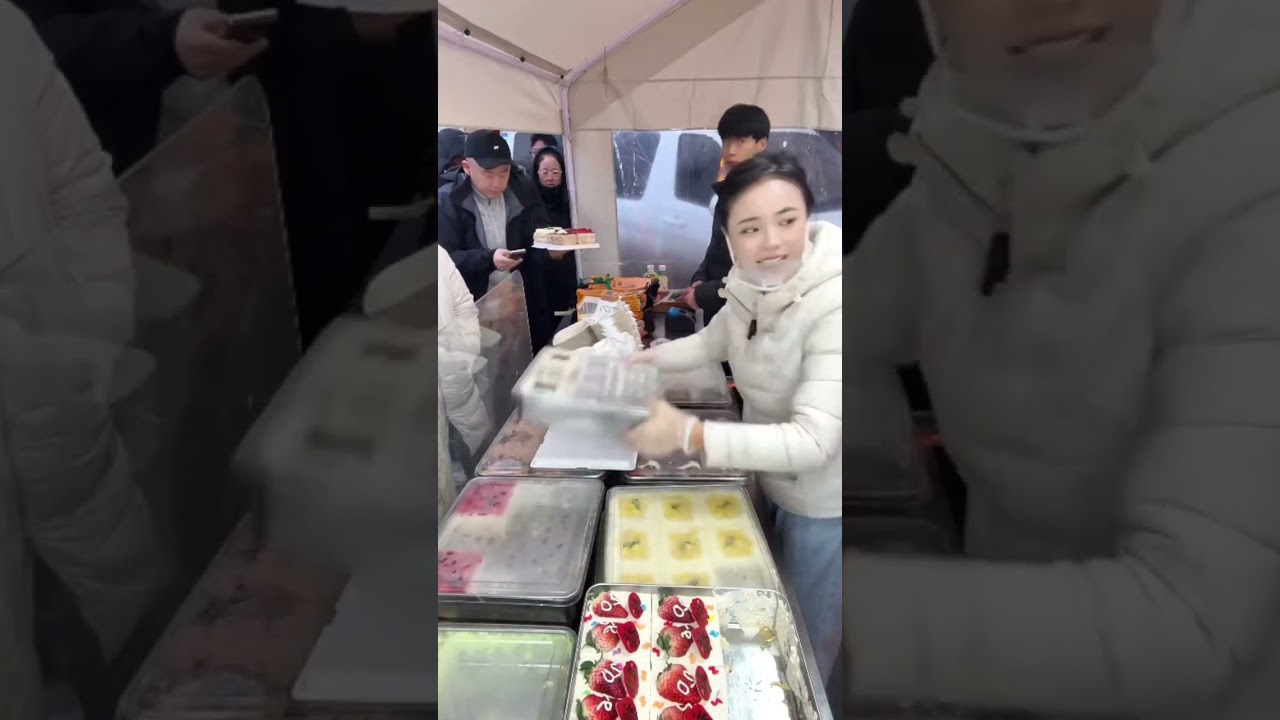 60min: Non-Stop Cooking: Watch the Best Meat & Egg Burgers Being Made