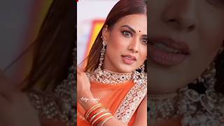 Nia Sharma or elvish yadav laughter Chef me new look #nia #elvish #shortfeed