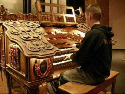 Justin plays: The Grand Barton Theatre Pipe Organ