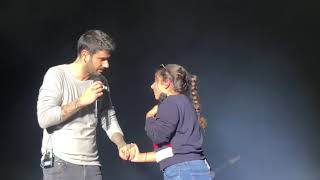 Melendi y Elena (@elenacid_) - Mírame. (Villarrubia de los Ojos, 8-9-2018)