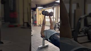 DB bench press #benchpressworkout #chestworkout #chestday #gymmotivation #gymshorts