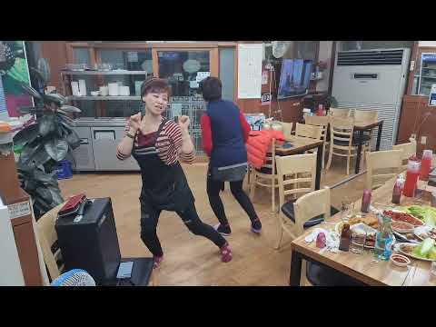 김장한 후 동생하고 신나는뒤풀이 배꼽이야 즐거우셨다면 구독.좋아요는 메너죠.감사합니다