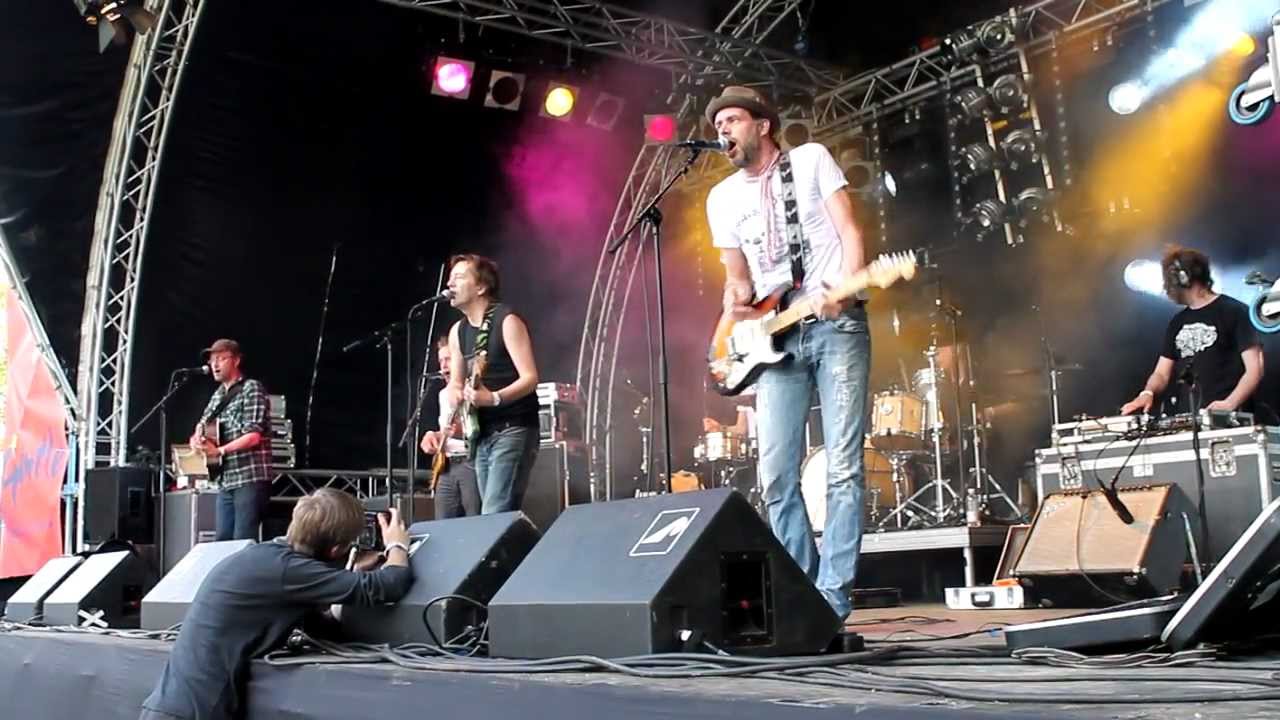 Dancing Dollekamp - Zigarette Rauchen (BAM! Festival 2012)