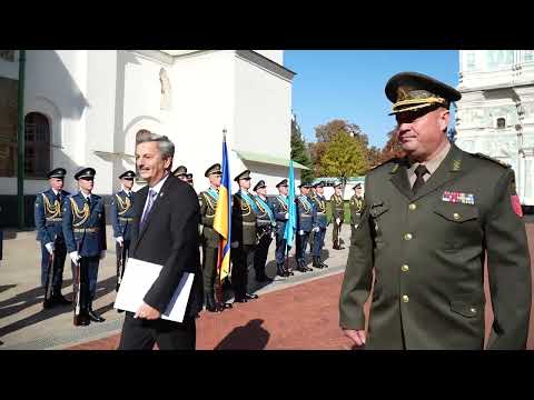 Президент Володимир Зеленський прийняв вірчі грамоти від послів шести країн та ЄС