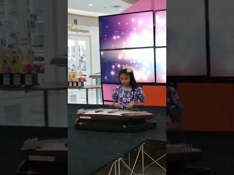 น้องฮาน่า บรรเลงขิม เพลงยะวา