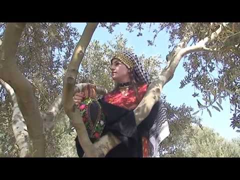 منى جبران واغنية علزيتونه 