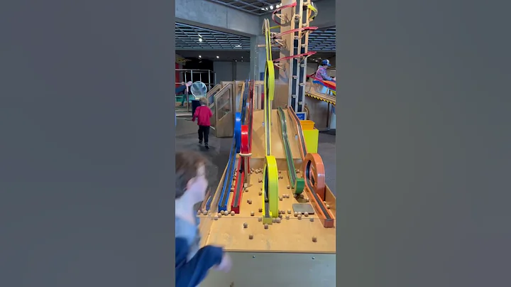 Fun at the Great Lakes Science Center, DownTown Cl...