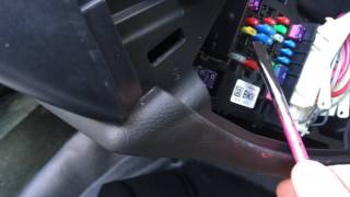2016 Chevy Silverado radio not working blinker issues fuse location Resimi