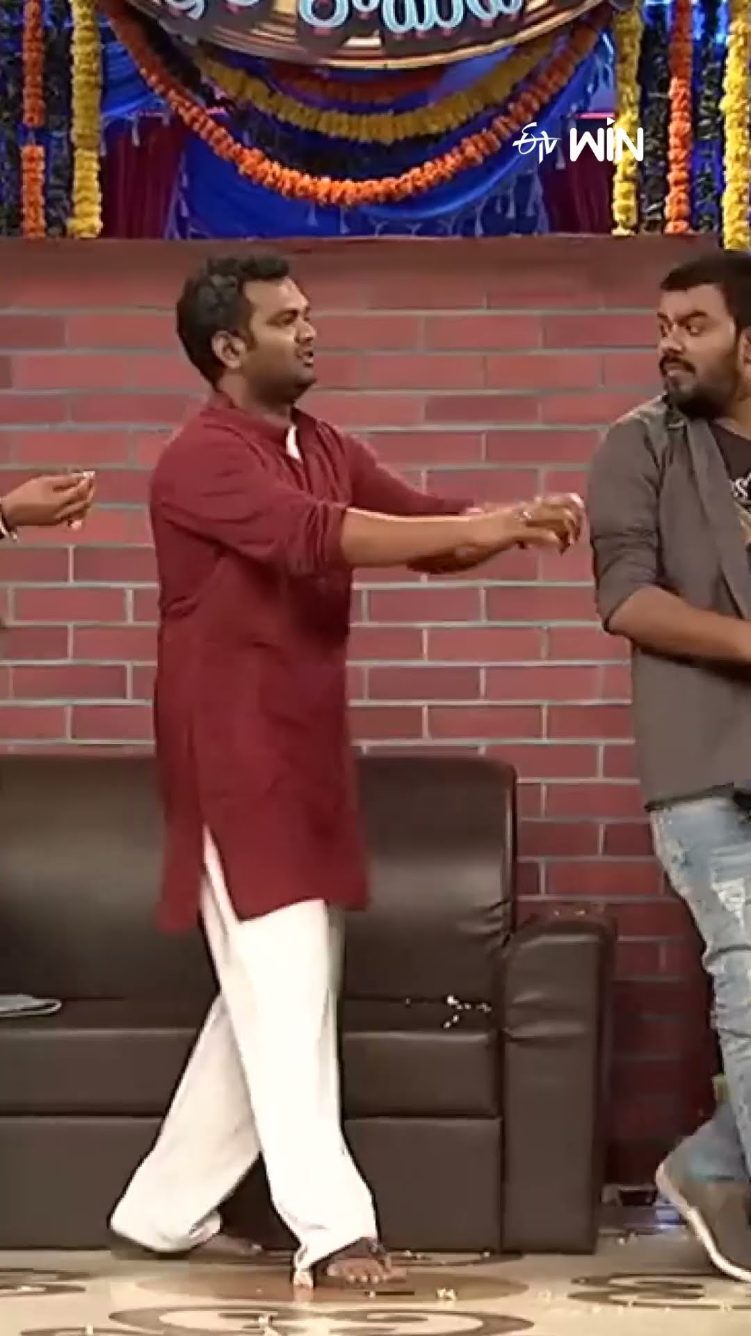 #shorts - పెద్ద అల్లుడికి, చిన్న అల్లుడికి మధ్య ఉన్న వైరం..! #jabardasth #sudheer #ramprasad