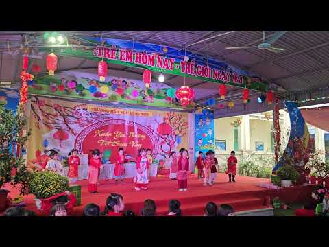 Múa Mùa xuân ơi- các bé lớp 4TB2- MN Hùng Tiến