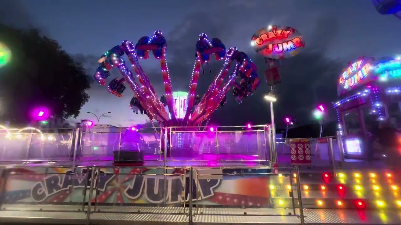 Manège Crazy jump Foire Saint Romain de Rouen 2025 