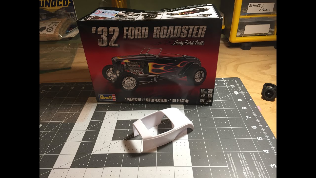 Revell '32 Ford Roadster Unboxing