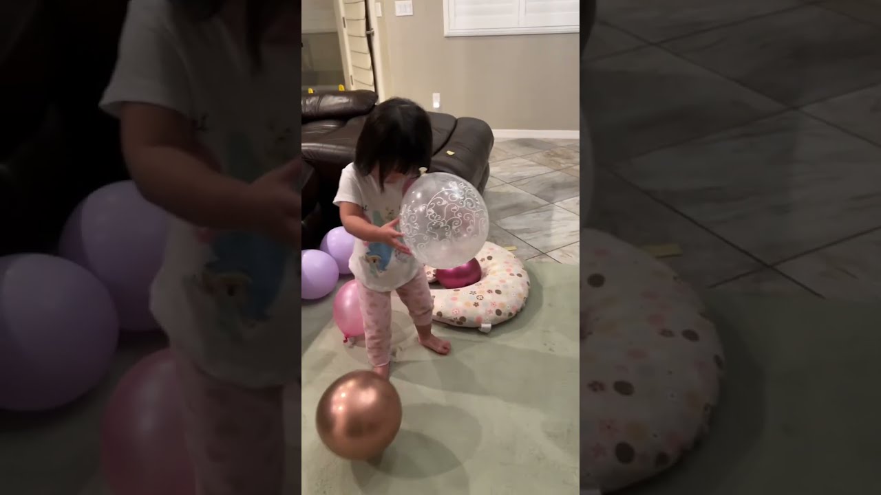 Oh My God Baby Chloe Pee On The Carpet Ooooh 