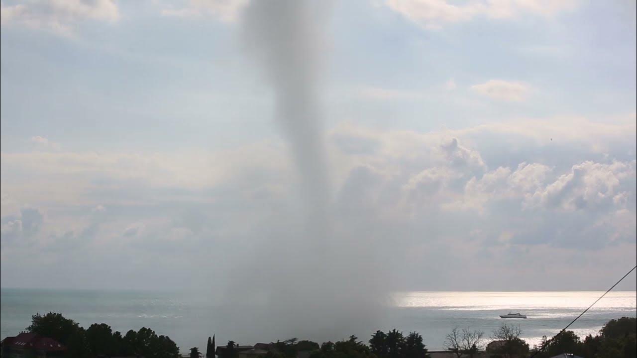 фильм про торнадо 2022. 2022. смерч 2022. торнадо в сша 2022. торнадо 2022.