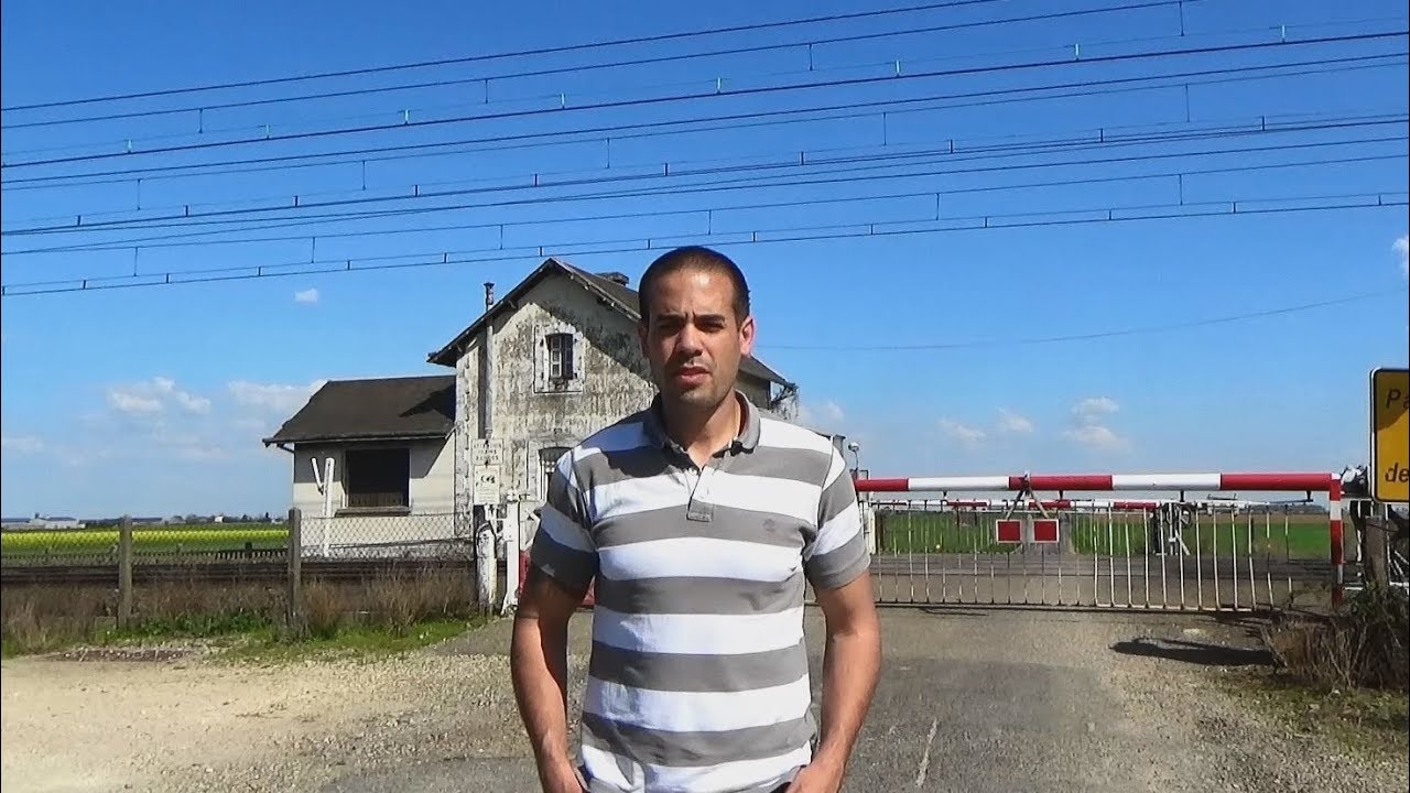 Trains INTERCITES TER et FRET Passage à Niveau Gardé PN 51