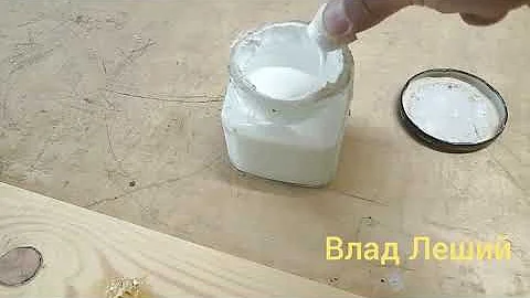 Четыре способа заделки выпавших сучков в доске.