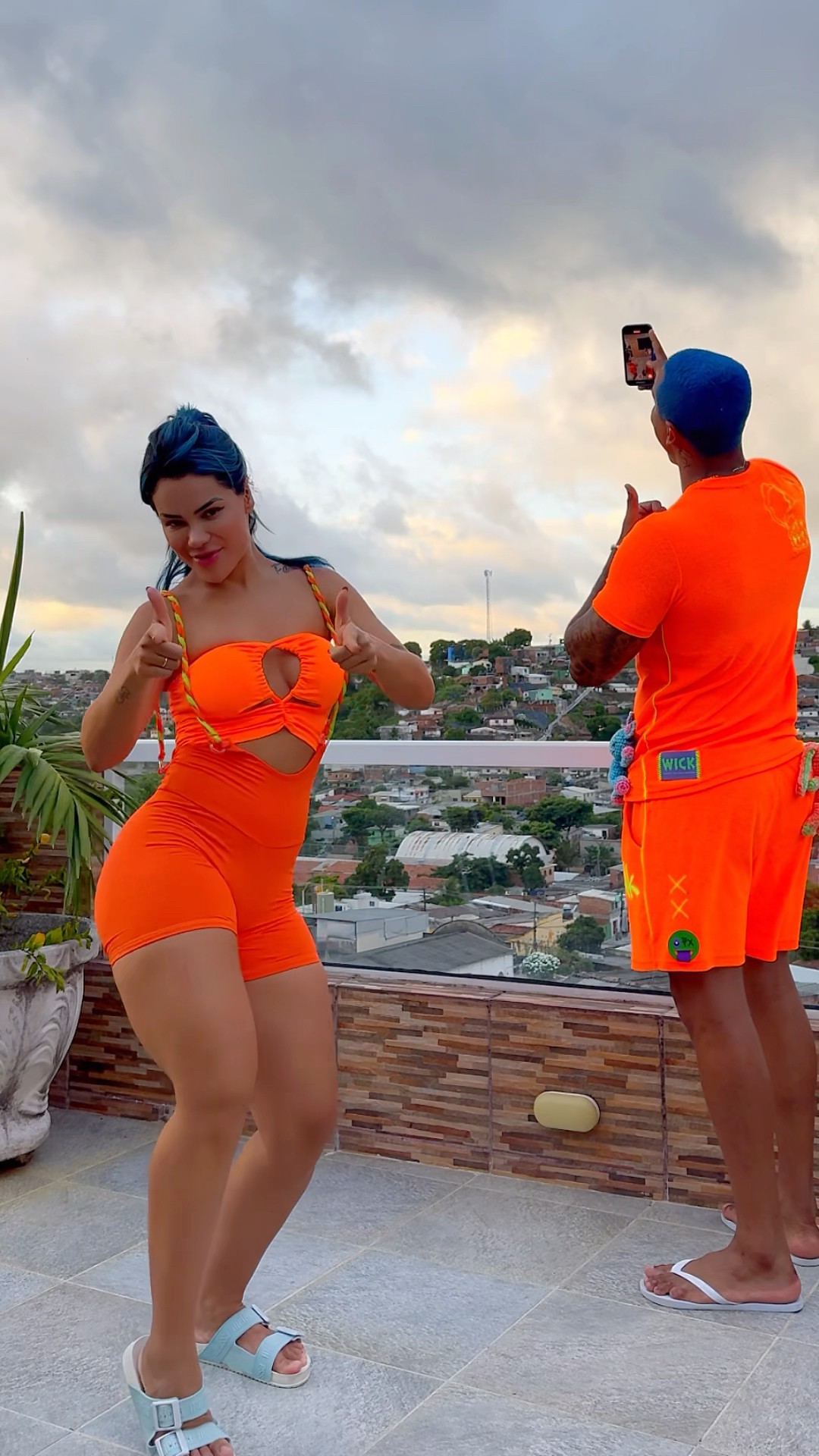 O que ele tá filmando? ? ​⁠@ApolloSant  #dance #entretenimento
