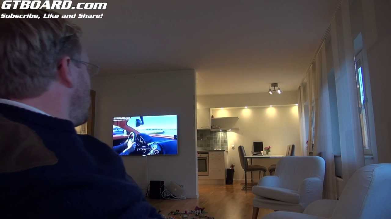 Status Bugatti Veyron Vitesse vs Koenigsegg Agera R from Gustav