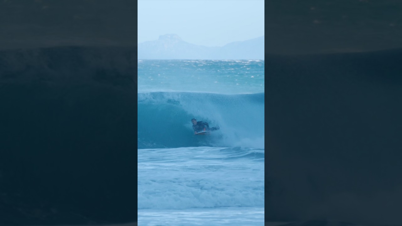 Couple barrels and snaps in the shadows⦠#bodyboarding #iaincampbell