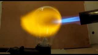 Experiments with light bulb. Ligth bult with propane. by NewsWorld TV 287 views 8 years ago 3 minutes, 54 seconds