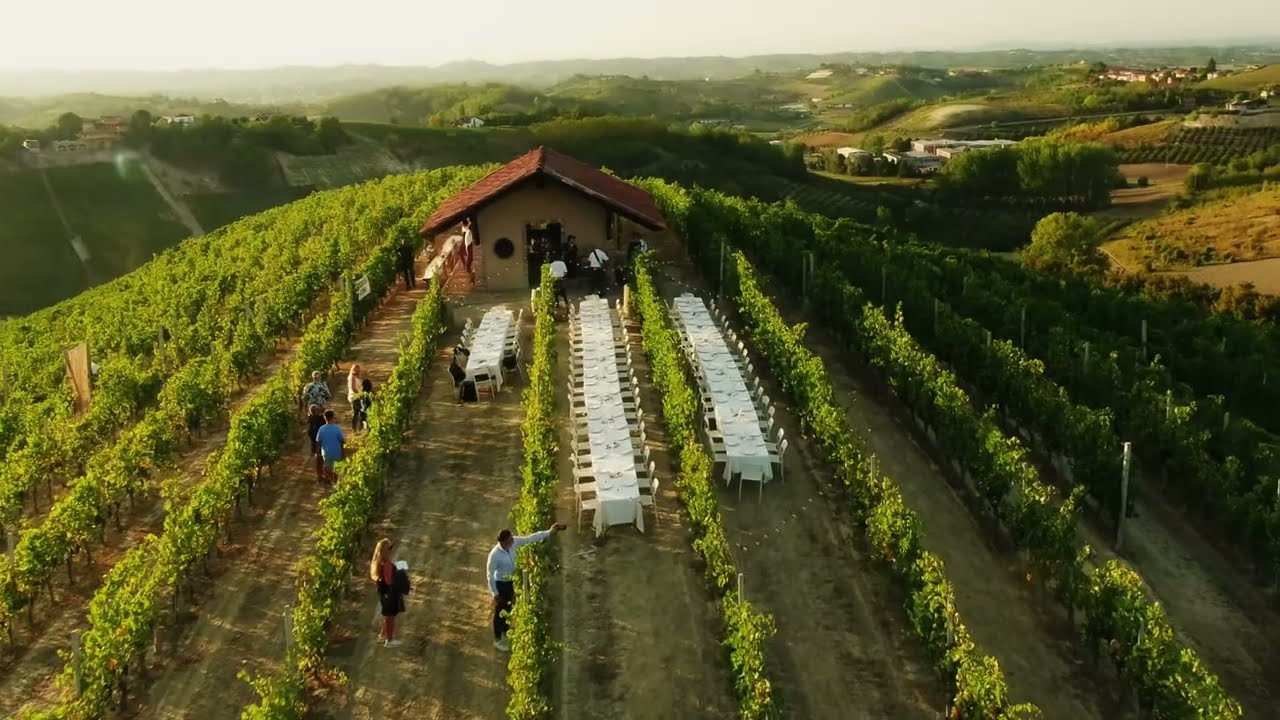 La luna e il ciabot,  cena in vigna nelle Langhe e  Roero, Piemonte