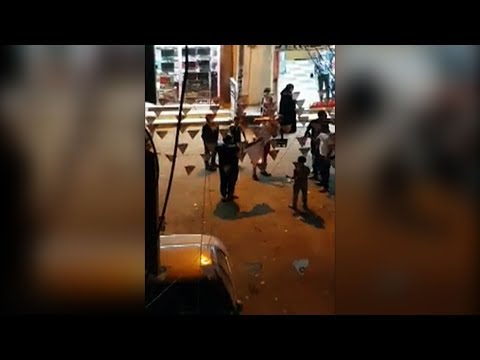 مصير الفانلة البيضا بعد هدفي وليد وأجاي بتتحرق في الشارع 