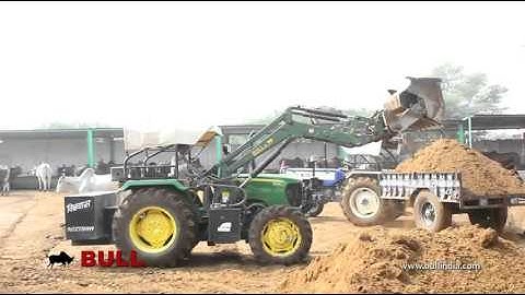 BULL v2 loader with booster bucket  on JD 4wd handling loading cow dung