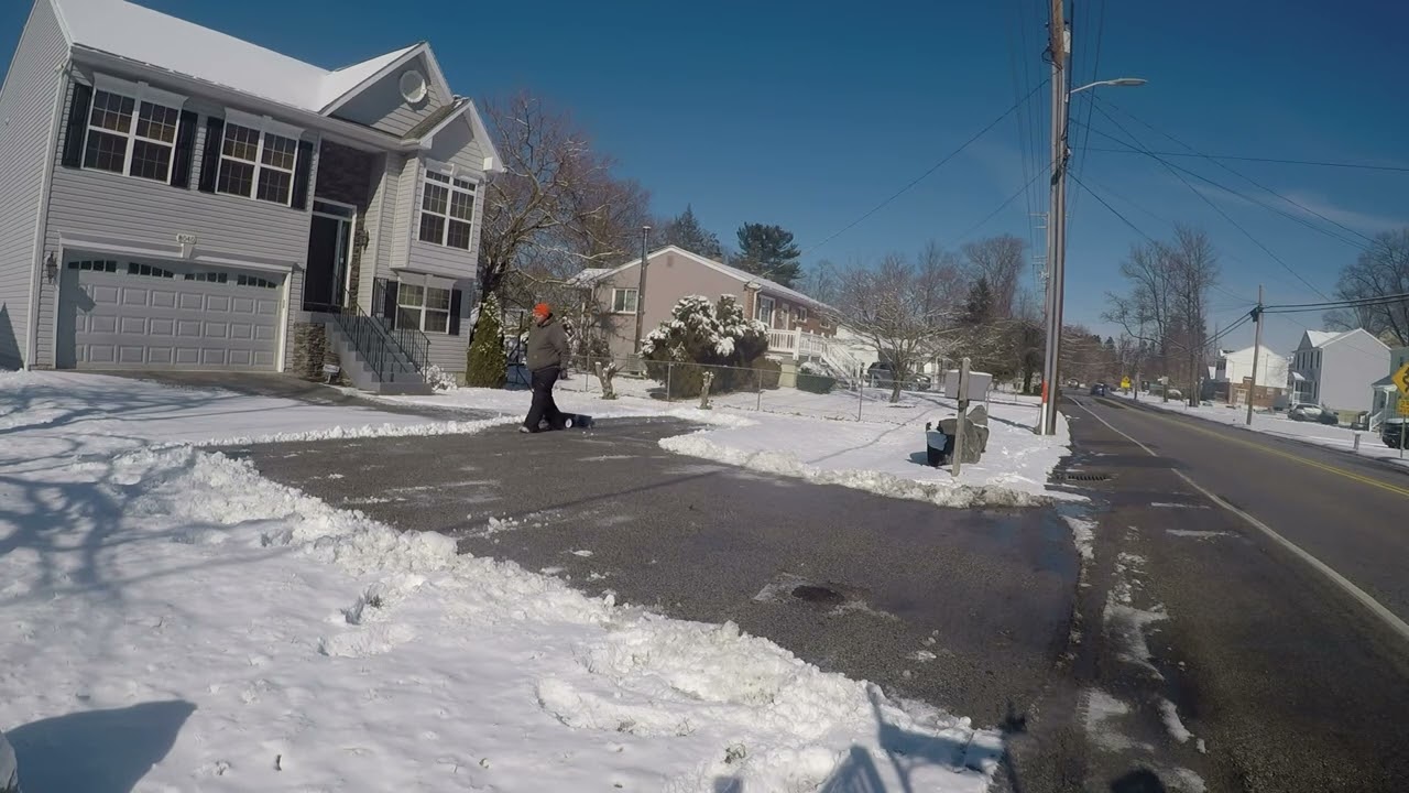 $65 in 6 Minutes Clearing Snow With the Snowcaster 30SNC