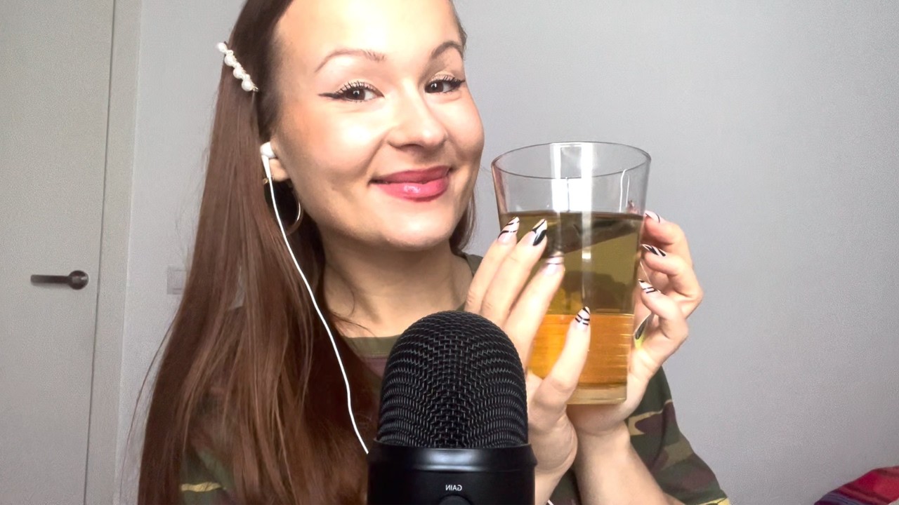 ASMR SUOMI / kuiskailua ja kuulumisia; missä oon ollu? toinen kanava? / tapping & yapping