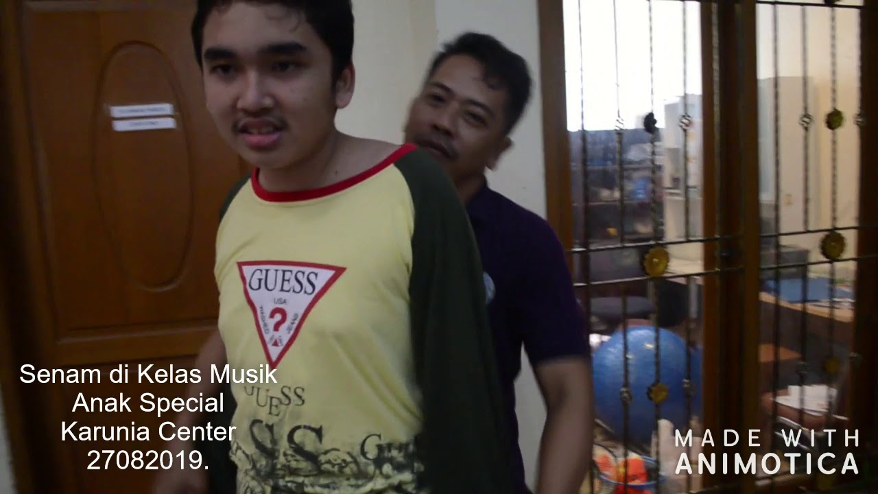 Senam Di Kelas Terapi Musik Anak Special Di Karunia Center Autism