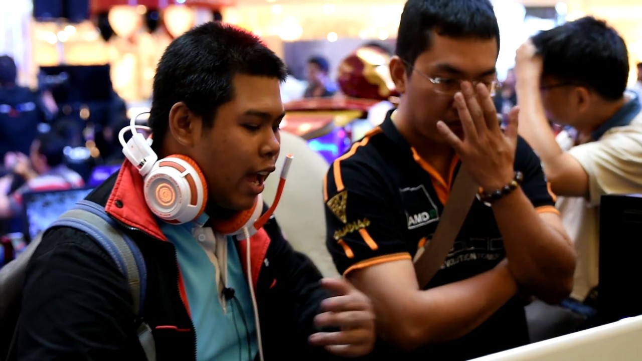 AMD Grand PC Moding and Cosplay 2015 @ Central World By ExtremePc