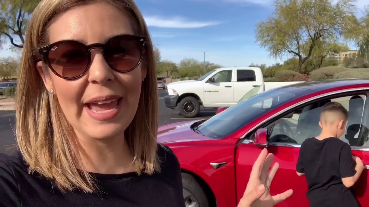 I Hate Car Shopping / Help Me Decide Between a 2020 Toyota Highlander