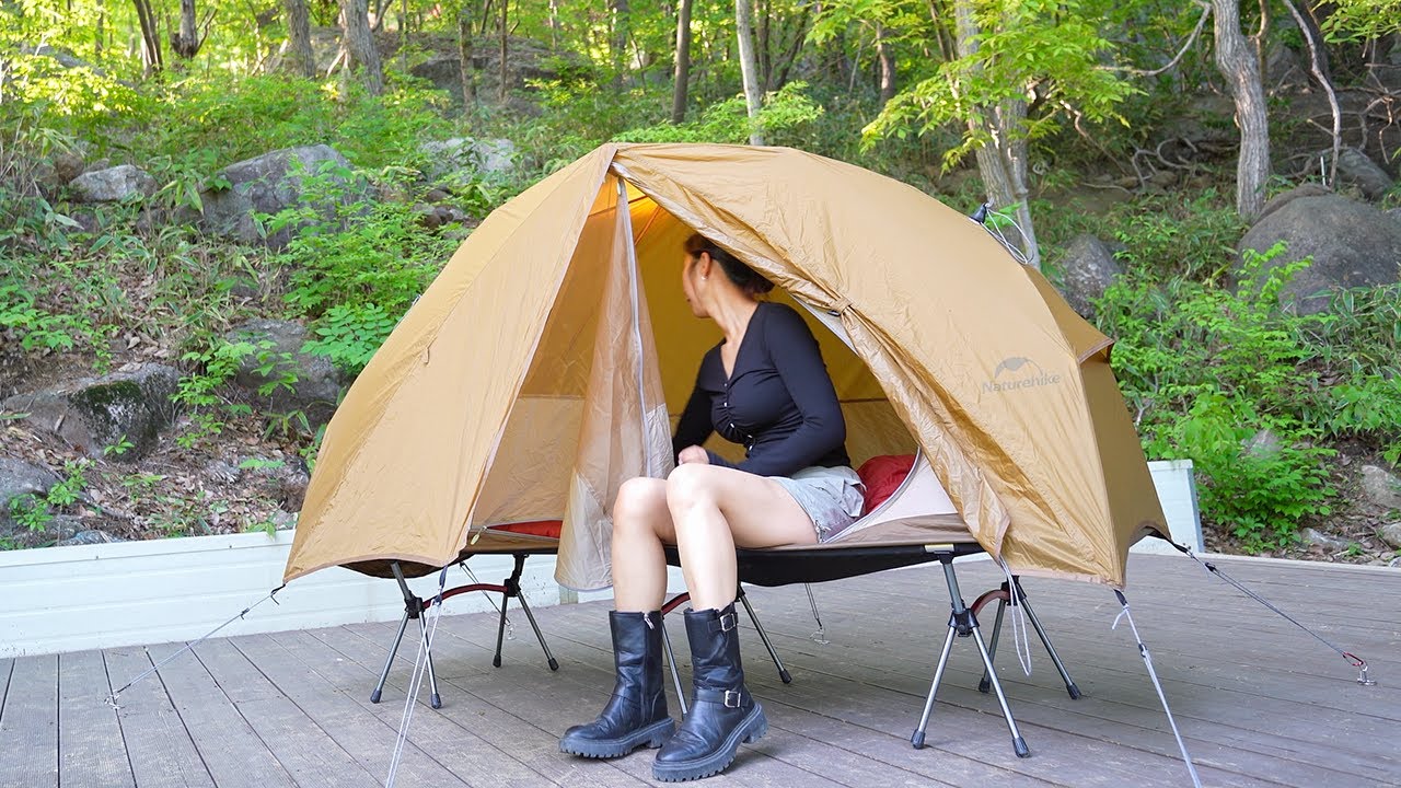 [185] Solo camping in a small single bed tent. Vlog Relaxing