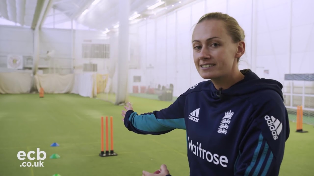 Laura Marsh On Using The Crease For Off Spin bowling and Run Up Angles