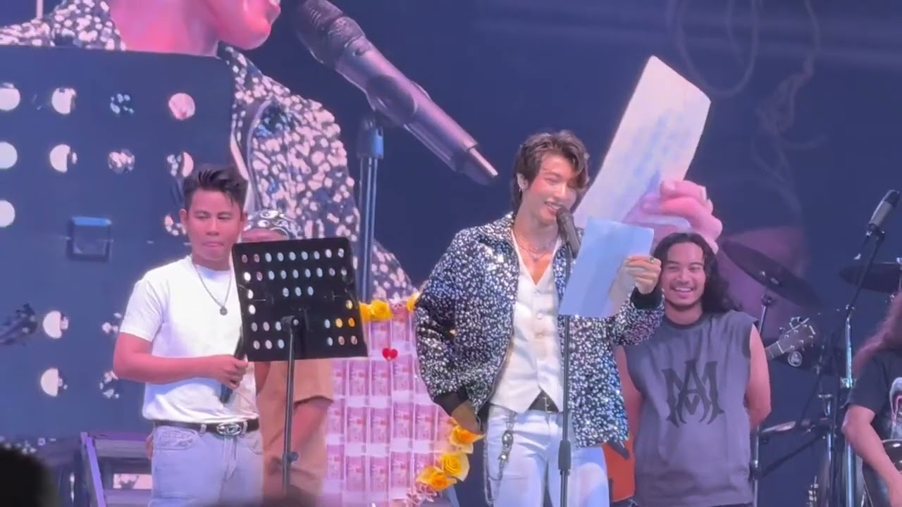 တရုတ်ပြည်ကနေ အသည်းကြီးကြီးလက်ဆောင်ရတဲ့အောင်ဇမ္ဗူရဲ့မြင်ရခဲတဲ့ဟာသလေး💖💖💖#မြို့ဦးစေတီပထမနေ့#အောင်ဇမ္ဗူ#