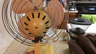 1970’s Hoover Model 6708 10” Oscillating Desk Fan