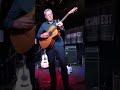 Tommy Emmanuel - blues in E