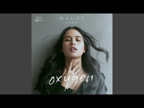 Aku Sedang Mencintaimu - Maudy Ayunda
