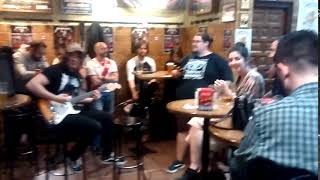 Gorjo Y Monforte De Menos, Amigo Lugo7