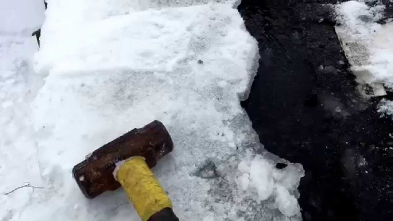What is an ice dam and how to remove it.