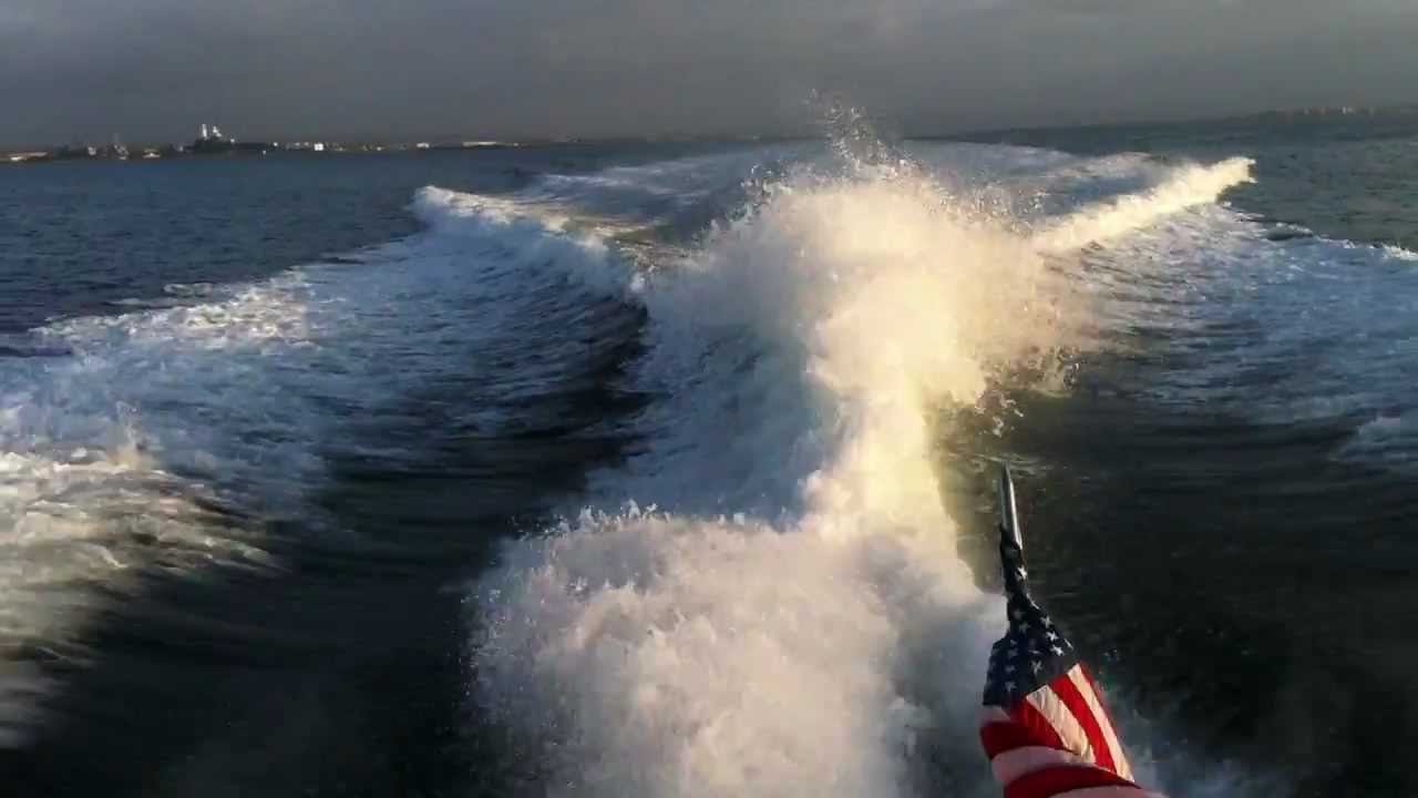 Sea Ray 580 Sedan Bridge Full Throttle